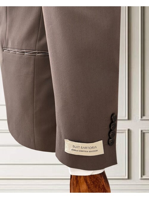 Açık Kahverengi Sivri Yaka Kruvaze Erkek Takım Elbise