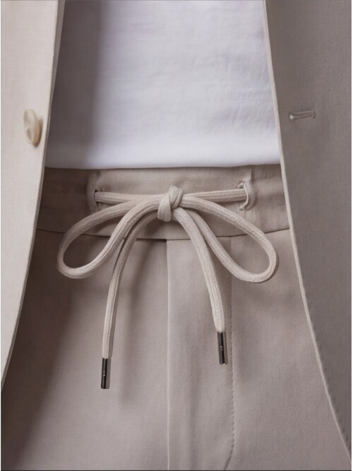 Bej Mono Yaka Performans Takım Elbise