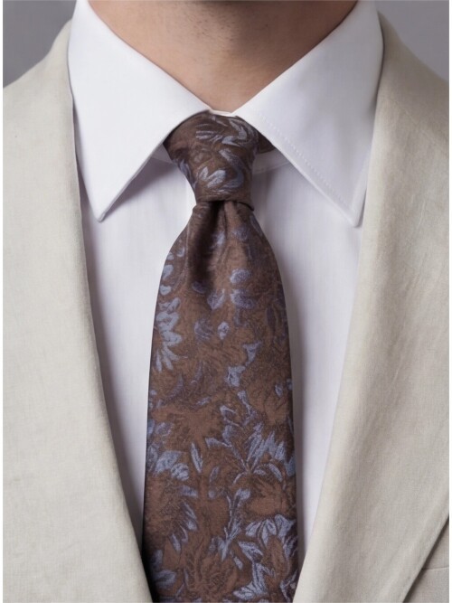 Bej Sivri Yaka İki Düğmeli Slim Fit Takım Elbise