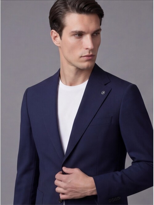 Lacivert Mono Yaka İki Düğmeli Takım Elbise