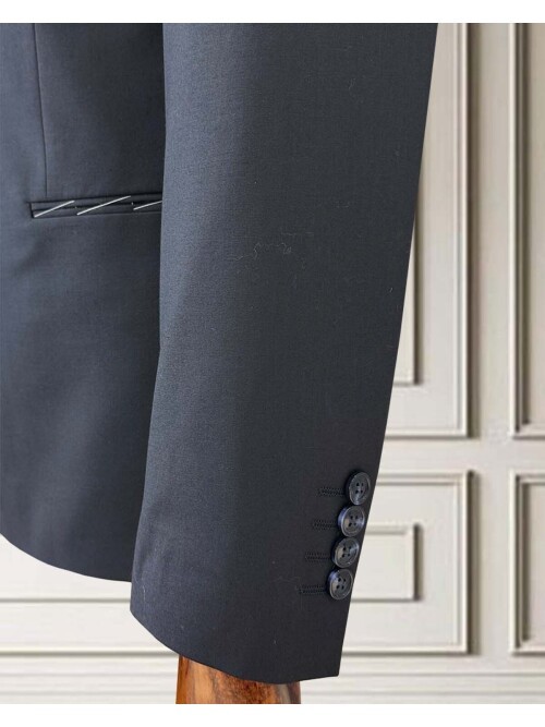 Navy Blue Peak Lapel Double-Breasted Suit with Pick Stitching