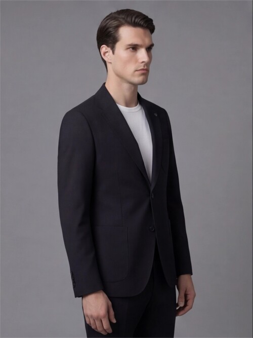 Siyah Mono Yaka İki Düğmeli Takım Elbise