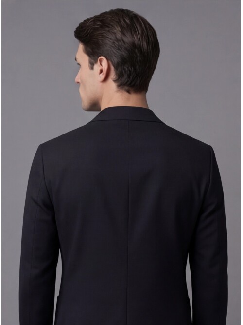 Siyah Mono Yaka İki Düğmeli Takım Elbise