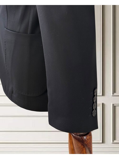 Siyah Sivri Yaka Torba Cepli Erkek Takım Elbise