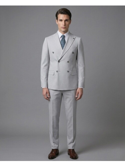 Light Grey Peak Lapel Double-Breasted Suit