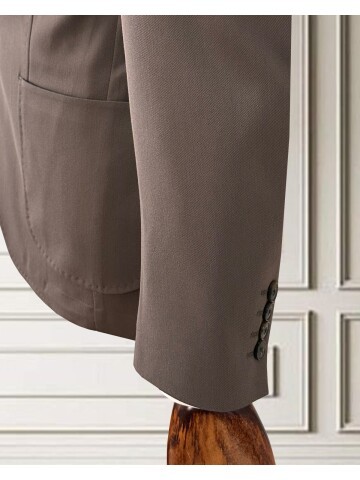 Açık Kahverengi Sivri Yaka Torba Cepli Erkek Takım Elbise