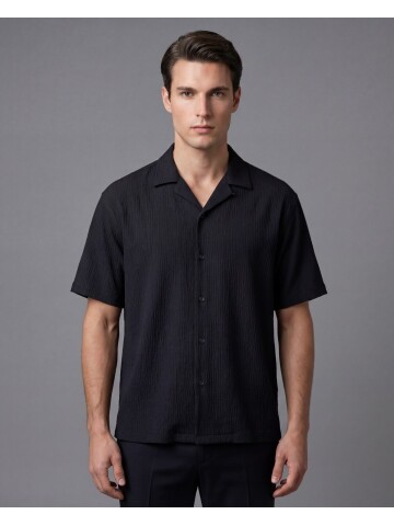 Siyah Gofre Dokulu Regular Fit Kısa Kollu Gömlek