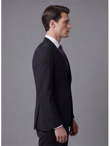 Siyah Mono Yaka İki Düğmeli Takım Elbise