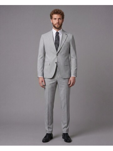 Açık Gri Sivri Yaka Slim Fit Çizgili Takım Elbise