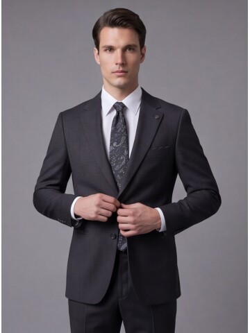 Siyah Mono Yaka Çift Düğmeli Takım Elbise