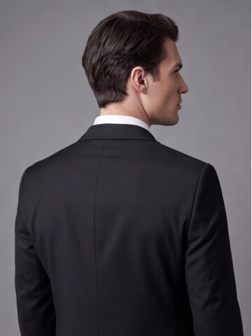 Black Peak Lapel Tuxedo