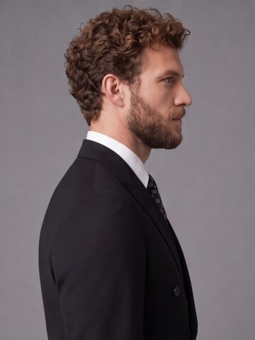 Black Peak Lapel Double-Breasted Suit