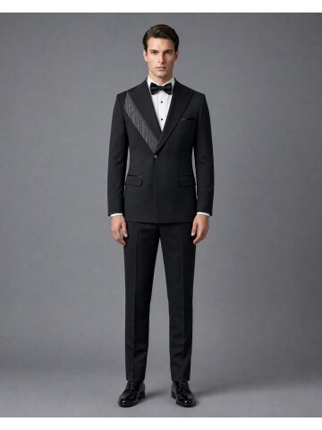 Siyah Sivri Yaka Slim Fit Damatlık